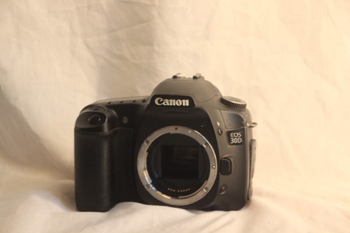 Canon eos 30d megapixel - canon,